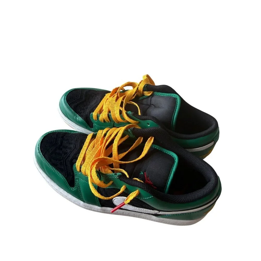 Nike Air Jordan 1 Low SE Holiday Special Malachite Green Sneakers Size 9 - Picture 10 of 10